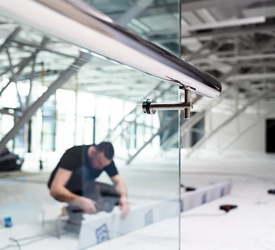 Miramar, FL highly skilled glass repair technicians