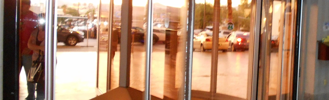 Storefront Glass Repair Cost in Miramar